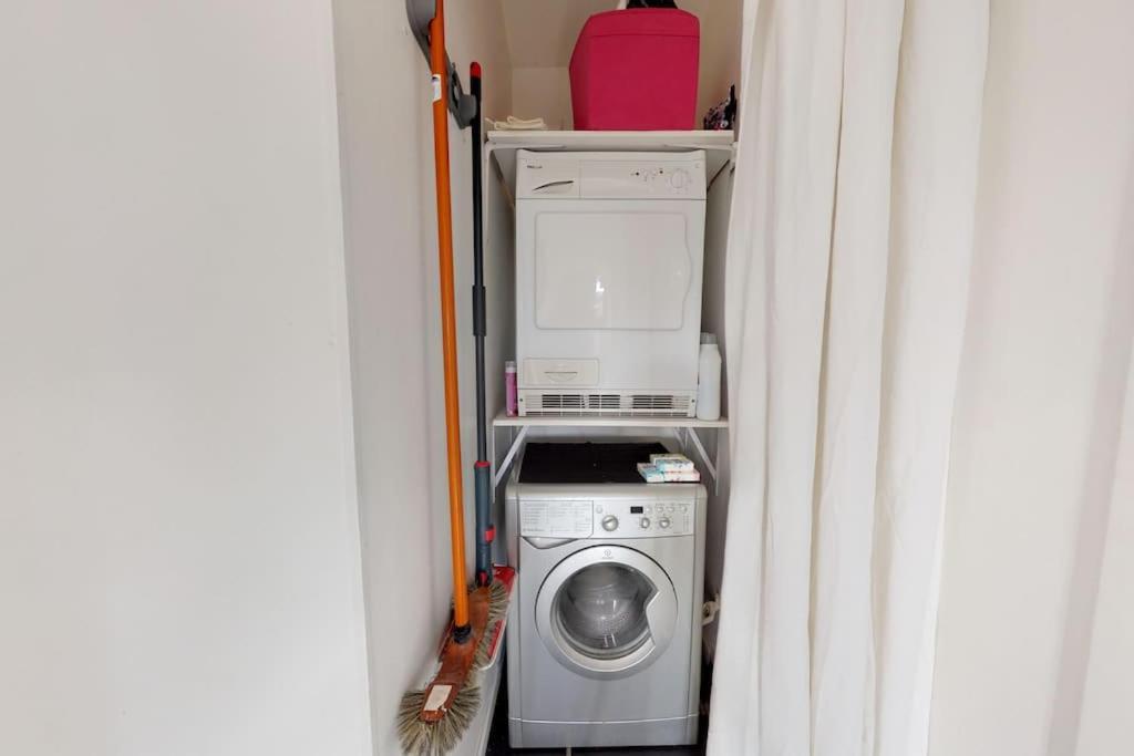 Bassens  Maison Familiale En Pierre A 10 Min De Bordeaux المظهر الخارجي الصورة